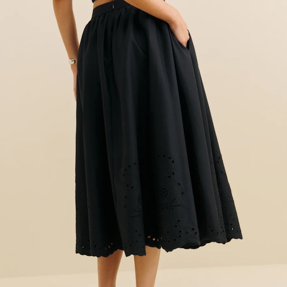 Reformation Madeleine Skirt Black - Size 4 - Picture 2 of 2
